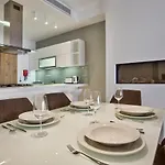 Malta's Stylish In メーリッハ