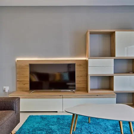 Malta's Stylish In Appartement Mellieħa
