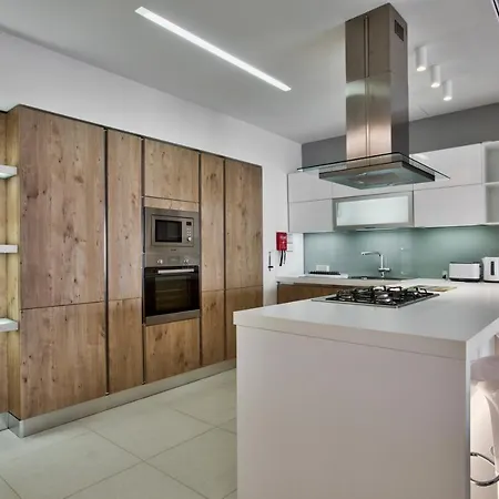 Malta's Stylish In Appartement Mellieħa