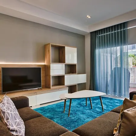 Malta's Stylish In *