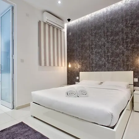 Malta's Stylish In *